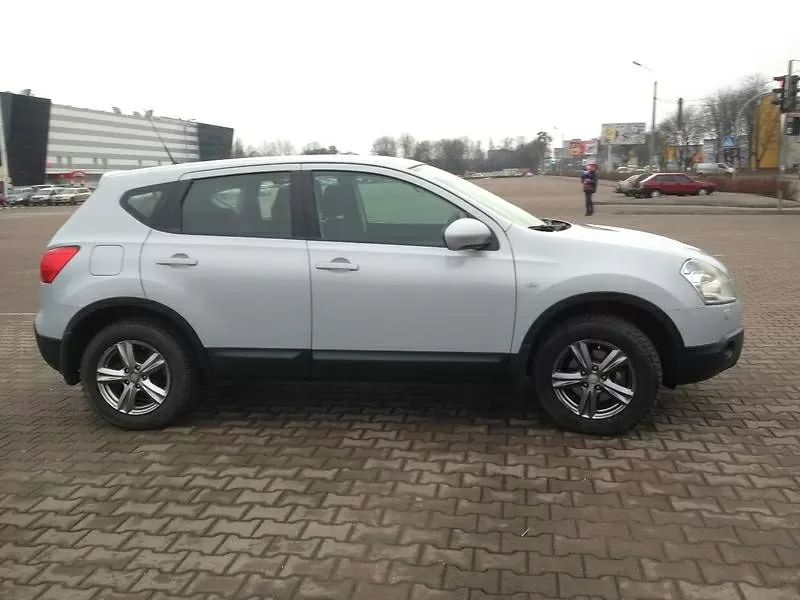 Продам Nissan Qashqai 2008 3