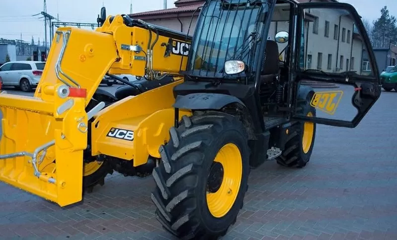 Погрузчик  с телескопической стрелой  JCB 535-95 2