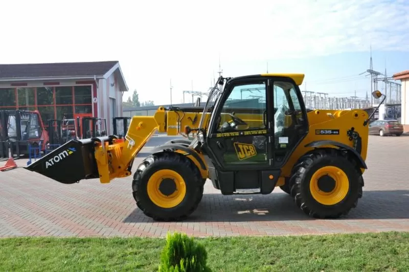 Телескопический дизельный  погрузчик  б/у JCB 535-95