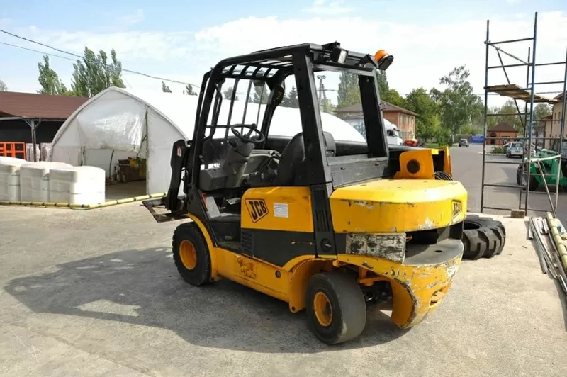 Телескопический погрузчик  JCB TLT 30 2